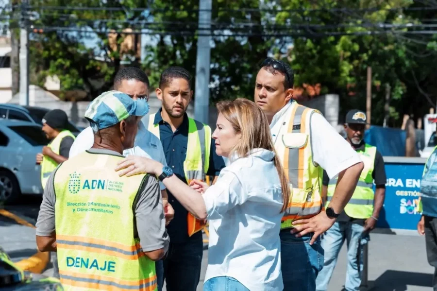 Carolina Mejía en operativo. Carolina Mejía en operativo.