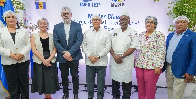 Ejecutivos de ambas entidades. Fuente externa Ejecutivos de ambas entidades. Fuente externa