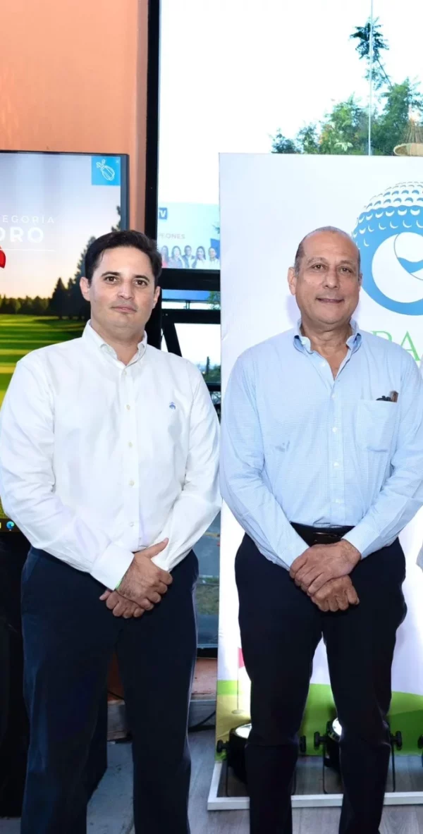 Enmanuel Durán y Luis Campos, durante el encuentro. Fuente externa