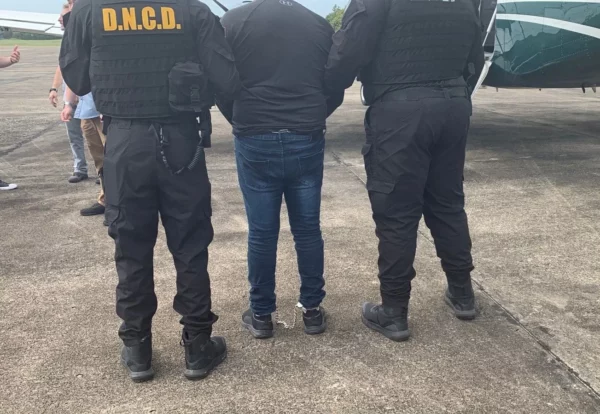 Extraditan a EE.UU. a dominicano acusado de narcotráfico internacional