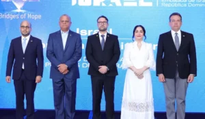 Francisco Caraballo, Carlos Antonio Fernández Onofre, Raslan Abu Rukun, Diane Gavishe Abu Rukun y Víctor Bisonó. Fuente externa