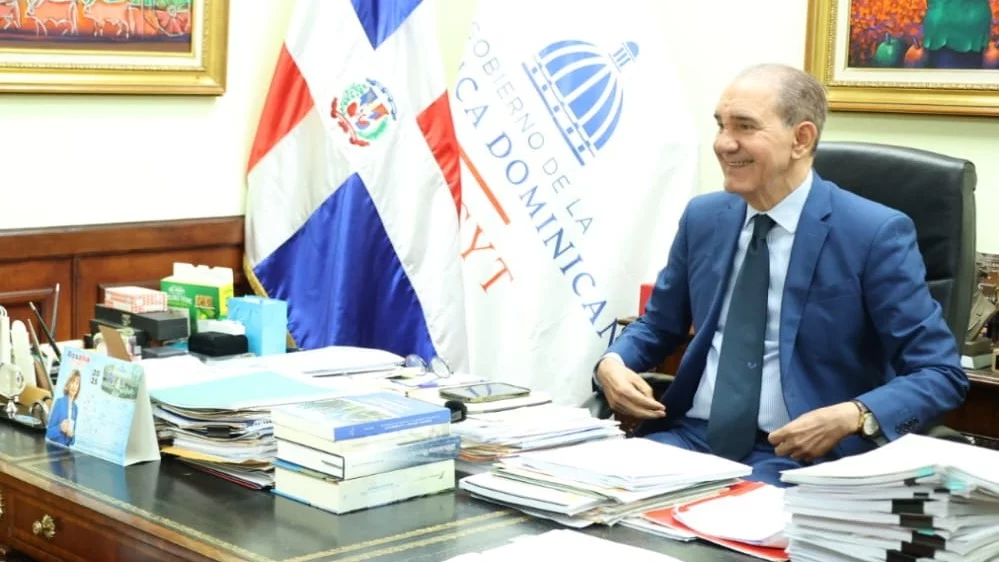 ¿Pueden las universidades obligar a los estudiantes a terminar con un pensum distinto al de su inscripción? El Mescyt responde