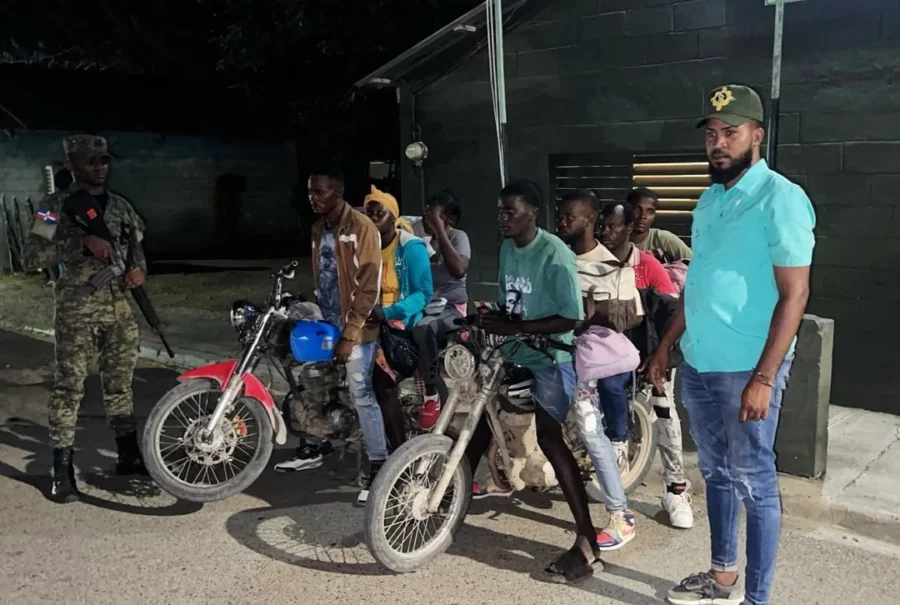 Haitianos detenidos por el Ejército Haitianos detenidos por el Ejército
