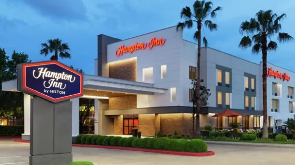 Hampton by Hiltom Cusco.