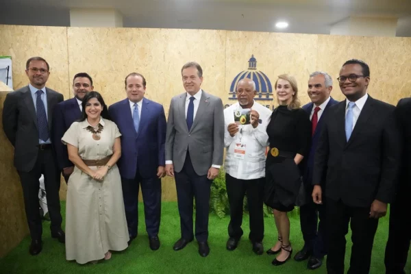 Industria y Comercio y JAD