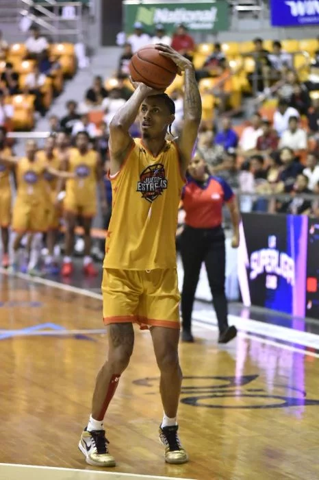JONATHAN BELLO