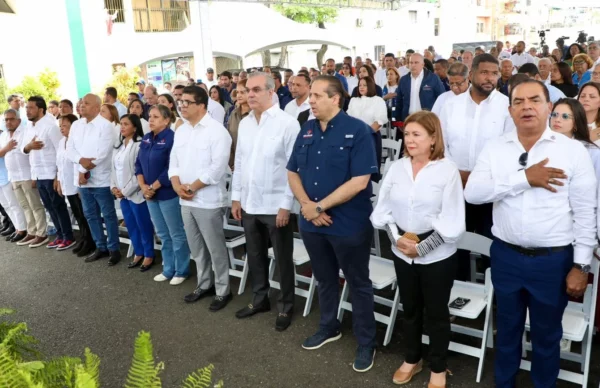 Gobierno lleva cuarta jornada de salud a Santo Domingo Este