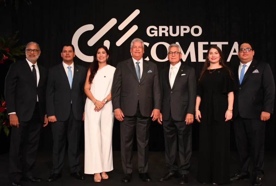 José Enrique Núñez, Laura Núñez, José Luis Núñez, Juan Manuel Núñez González, Lisa Núñez y Jorge Luis Núñez. Fuente externa José Enrique Núñez, Laura Núñez, José Luis Núñez, Juan Manuel Núñez González, Lisa Núñez y Jorge Luis Núñez. Fuente externa
