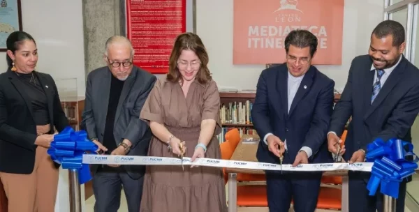 Luis Felipe Rodríguez, María Luisa Asilis, reverendo Cecilio Espinal y Víctor Belén. Fuente externa
