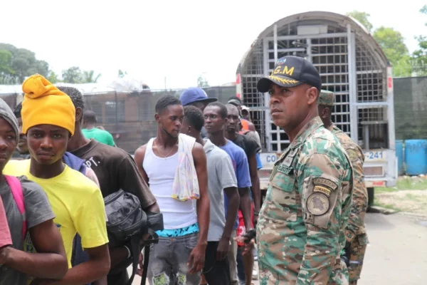 Migración repatría miles de haitianos mensualmente. jpg