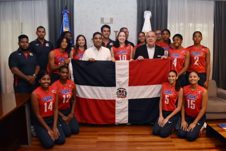 Ministro Kelvin Cruz Despied Selección Voleibol U19 Ministro Kelvin Cruz Despied Selección Voleibol U19