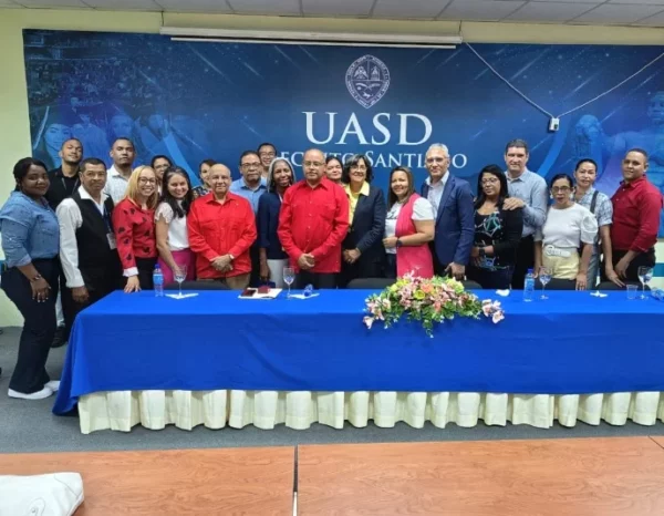 Participantes del conversatorio. Fuente externa