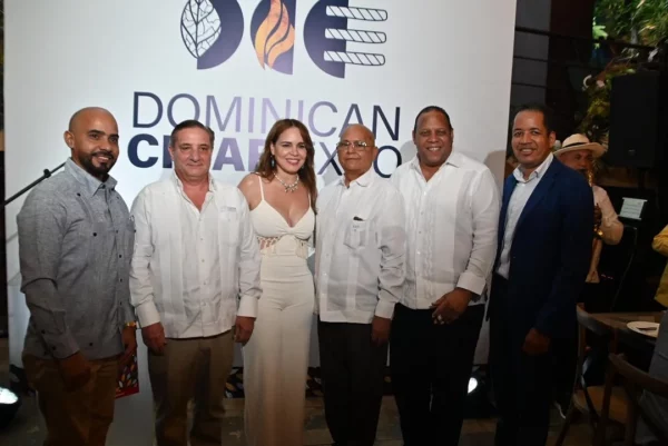 Personalidades de Santiago se dieron cita al lanzamiento del evento. Fuente externa