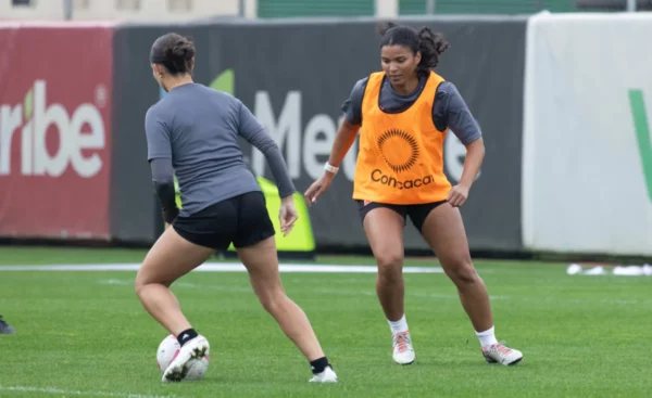 Primer entrenamiento de la selección femenina en México 3 – FDF