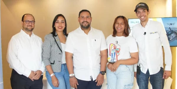 Representantes de Dronix, organizadores del evento. Fuente externa