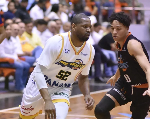 TERRELL HOLLOWAY DEFENDIDO PO RICHARD BAUTISTA