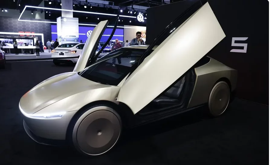 Tesla Tesla