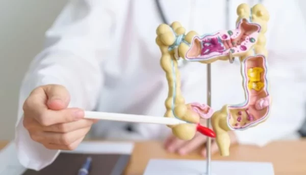 Los síntomas digestivos como la acidez, el estreñimiento, la diarrea o el dolor abdominal no deben ser subestimados.