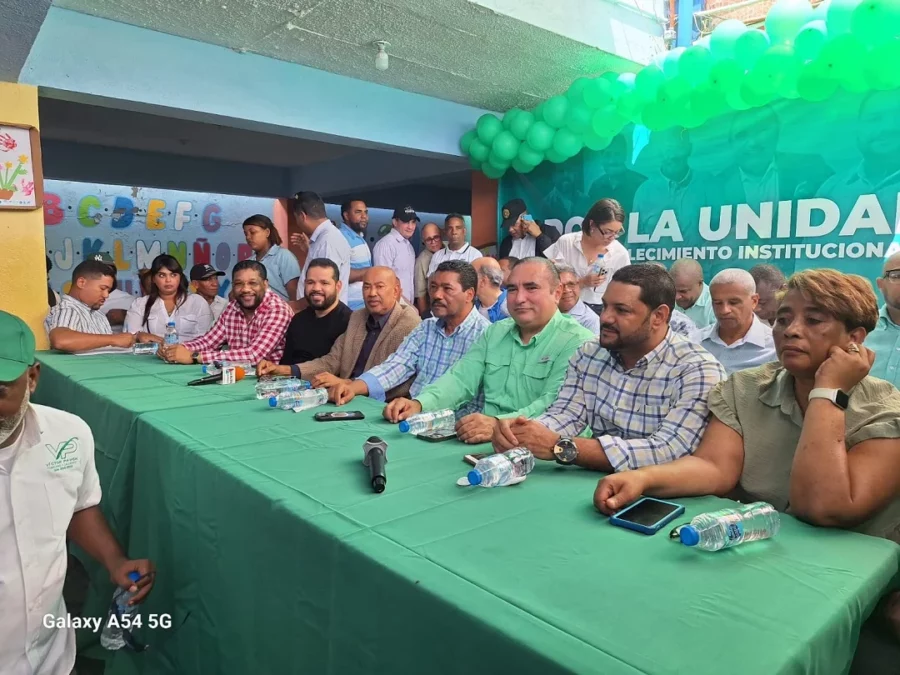 Manuel Brito, aspirante a la presidencia del partido Fuerza del Pueblo (FP) en el municipio Santo Domingo Norte Manuel Brito, aspirante a la presidencia del partido Fuerza del Pueblo (FP) en el municipio Santo Domingo Norte