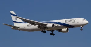 Israel reanuda vuelos tras la guerra con Irán entre emociones y cancelaciones