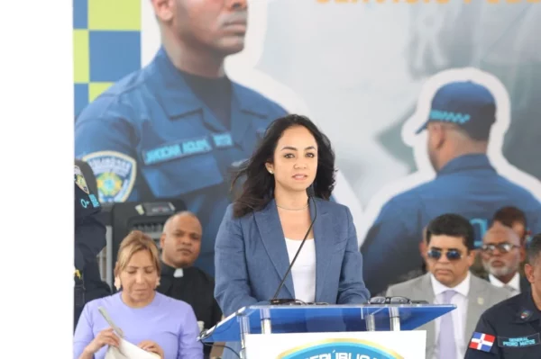 faride en la policia