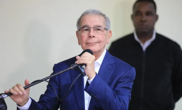 El PLD rinde homenaje a Juan Bosch en La Vega con una jornada encabezada por Danilo Medina