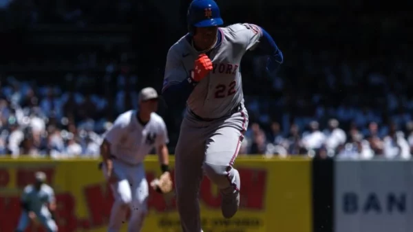 Juan Soto  trata  de robar  bases  para sacar provecho a que  se embasa con gran frecuencia.  Ap