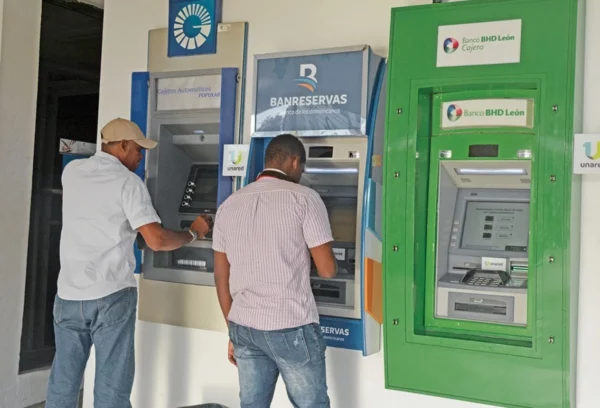 De los RD$33 mil millones desembolsados, RD$19,508 millones son de liberaciones de encaje.