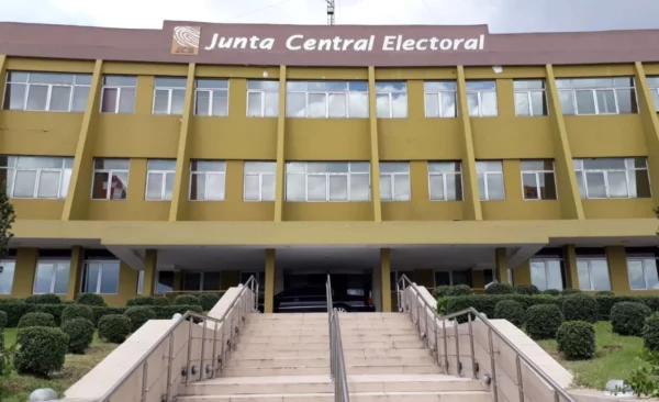La Junta Central también estableció el orden de los partidos en la boleta