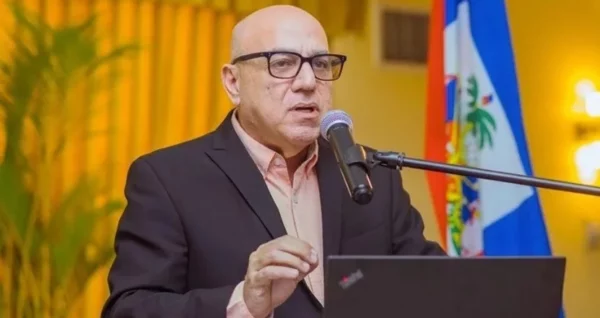 El magnate Réginald Boulos está pendiente de deportarción.