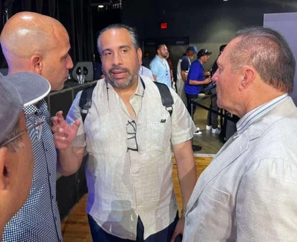 Alberto Rodríguez y Scott Boras, abordan el  proyecto.