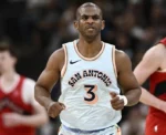 Con 40 años, Chris Paul, seguirá este año jugando en  la NBA.