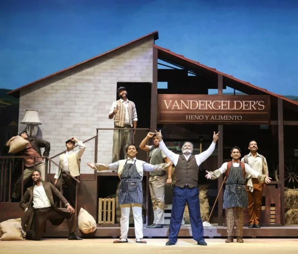 El elenco de la obra fue de primera y recibió elogios.