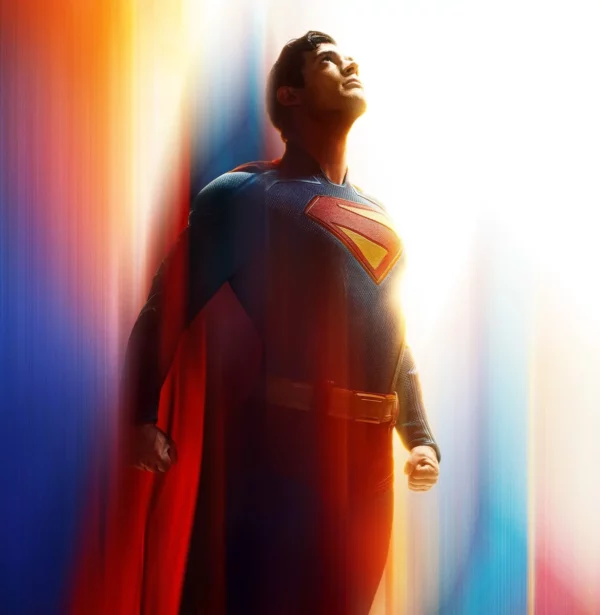 Con un tono más luminoso y humano, Superman (2025) reintroduce a personajes clave.