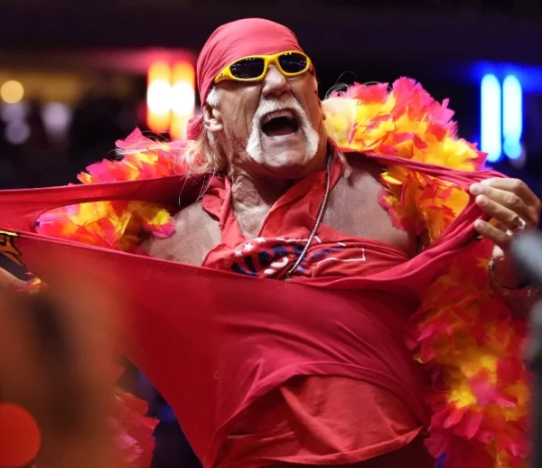 Terry Gene Bollea, mejor conocido como Hulk Hogan.