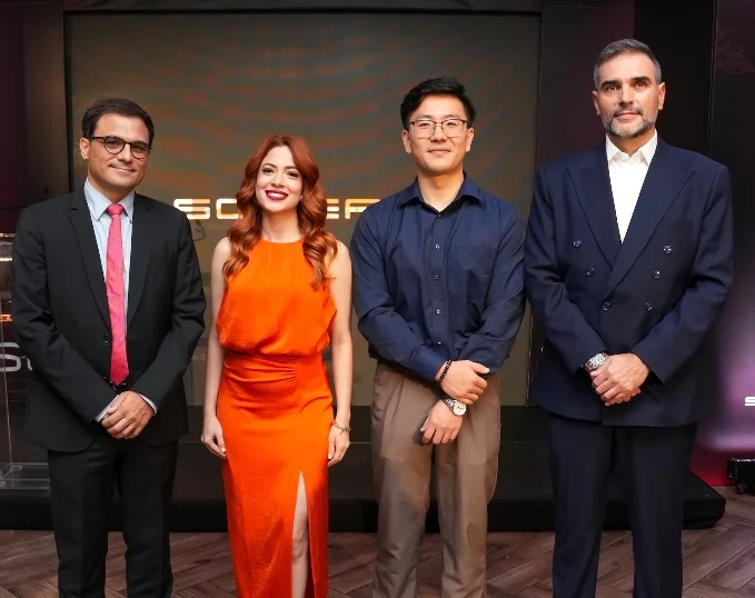 Sebastie´n Proux, Ashley Portes, Wu Fan y Alfredo Cabrero. Sebastie´n Proux, Ashley Portes, Wu Fan y Alfredo Cabrero.