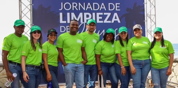 El trabajo de 120 voluntarios  logró recolectar 986.30 libras de residuos en Playa Güibia.