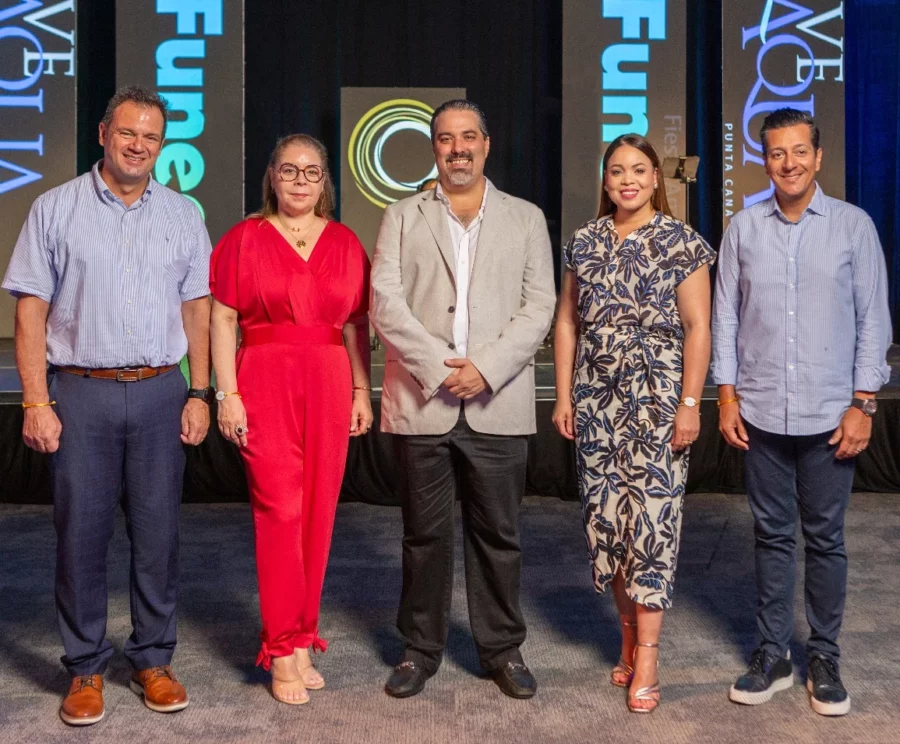José Zapata, Tammy Reynoso, José Lorenzo, Carolina Pérez y Giancarlo Mulinelli. José Zapata, Tammy Reynoso, José Lorenzo, Carolina Pérez y Giancarlo Mulinelli.