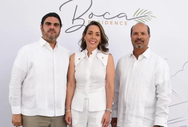 Eduardo Melo Paniagua, Carmen de los Santos de Melo y Óscar Quiles.