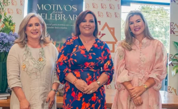 Fanny Lora, Ekmania Pérez y Laura de la Nuez.