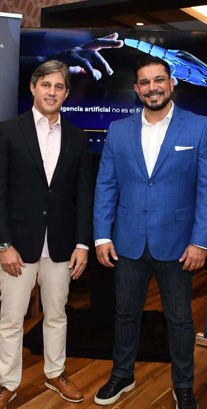 Raymond Marcelino y José Enrique Valdez. Raymond Marcelino y José Enrique Valdez.