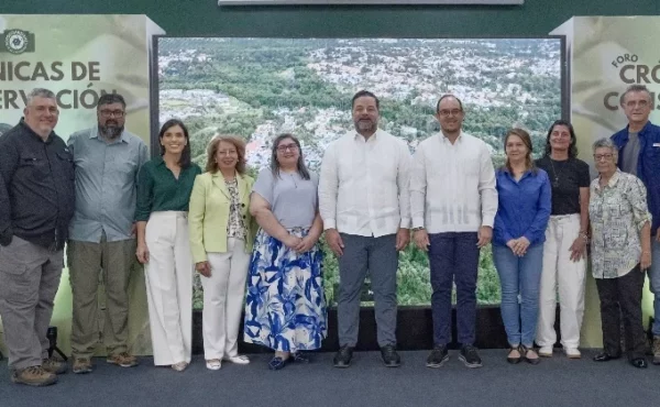 Fotoguardianes, autoridades de Medio Ambiente y la UNPHU.