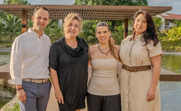 Charles Keusters, Begoña Sanjuán, Irene Campaña y Josefina Risi.