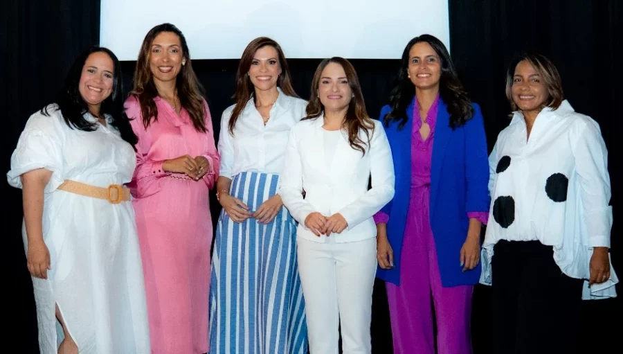 Diminik Pérez, Yadhira Pimentel, Eileen Glass, Jennifer Arias, Diana Nadal y Belissa Lucero.