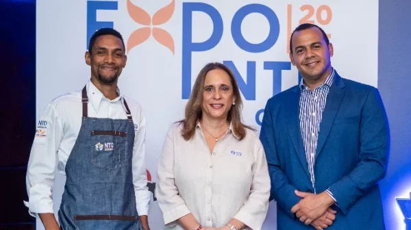Jesús Joel del Rosario, Sandra Aponte y Frank Sánchez.