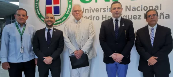 Willia, Duke, Shariff de los Santos, Arthur Klein, Ramón Tallaj y Aldo Erazo.