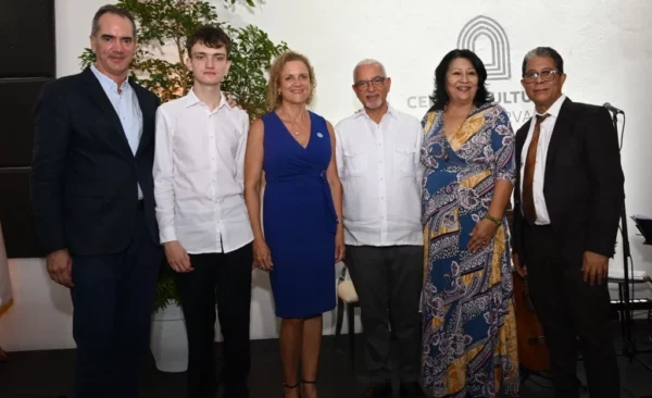 Ezequiel Bergalio, Sebastián Bergalio, Sandra Winkler, Wilson Rodríguez, Manuela Rodríguez y Rafael Peña.