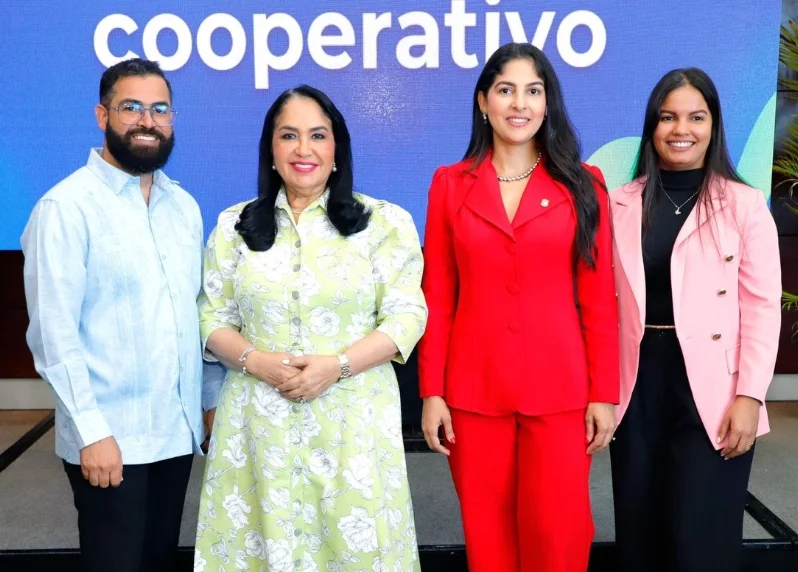 Directivos de la federación durante el lanzamiento de la campaña. Directivos de la federación durante el lanzamiento de la campaña.