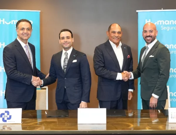 Efraín Taboada Cheryl Victoria, José Mallén.