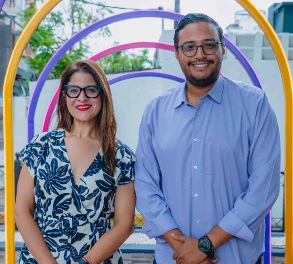 Aida Méndez y Eddy Reyes.